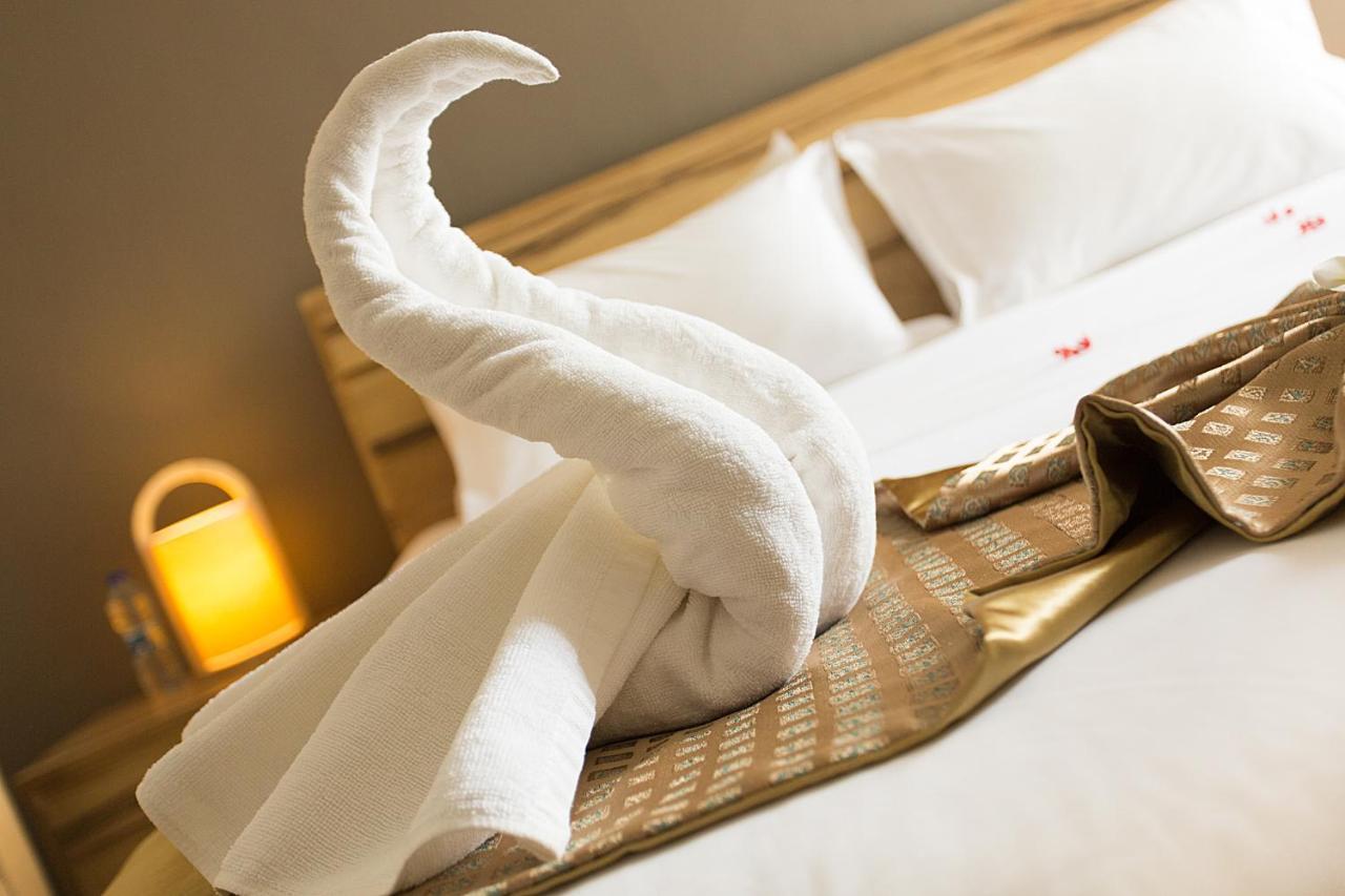 Dzama Hotel Grand Bay Ngoại thất bức ảnh